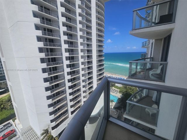 Apartment for sale  Unit #2306 - photo 6071239