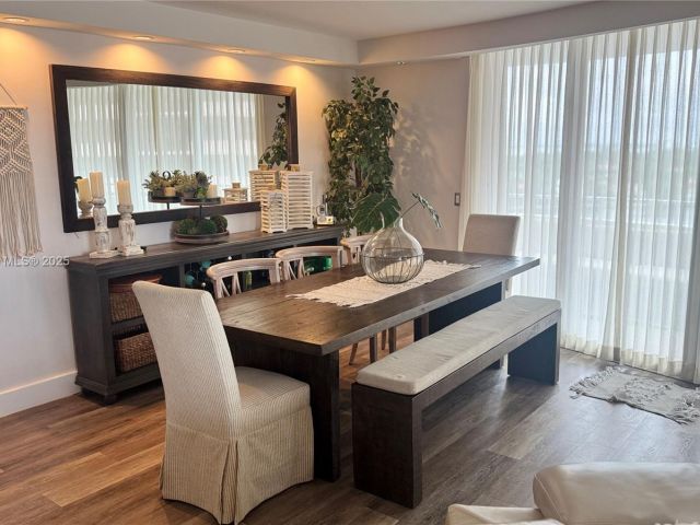 Apartment for rent  Unit #1012 - photo 6263156