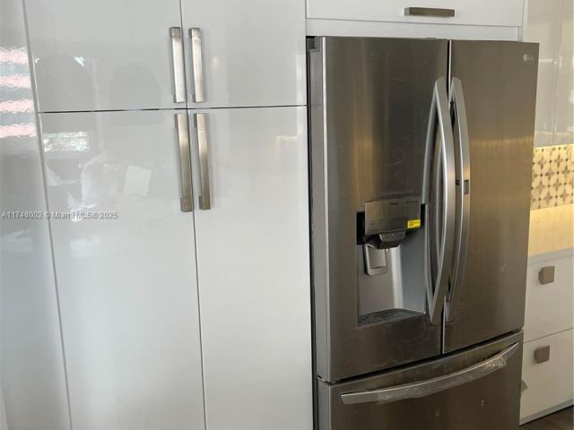 Apartment for rent  Unit #1012 - photo 6263158