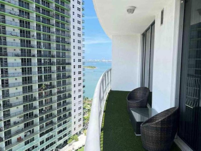 Apartment for sale  Unit #2211 - photo 5652331