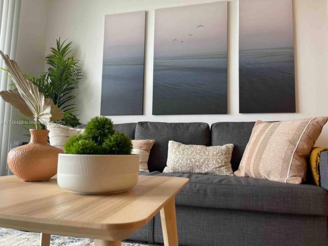 Apartment for sale  Unit #2211 - photo 5652340