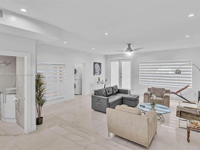 Home for sale at 1044 NW N River - photo 6138480