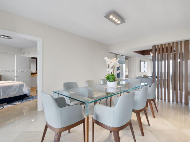 Apartment for sale  Unit #1004 - photo 5671224