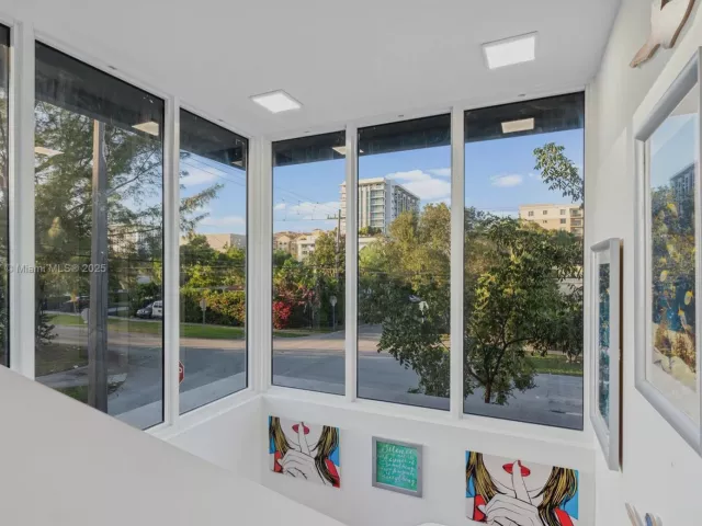 3-bedroom home for rent in Miami - 3580 SW 23rd St 3580 - MondialRealty