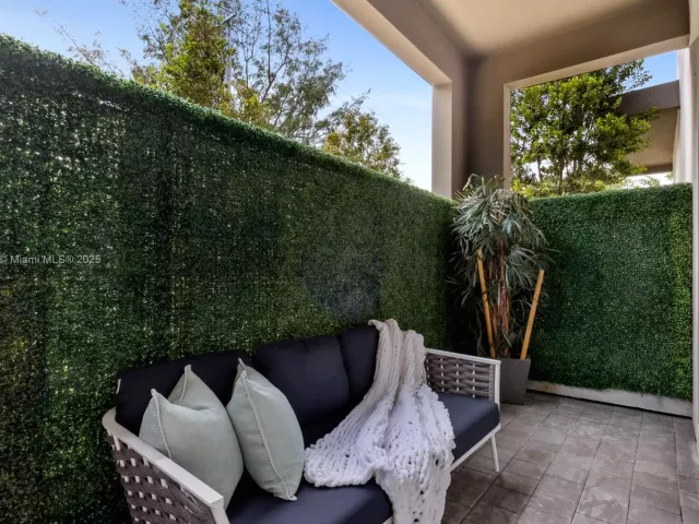 3-bedroom home for rent in Miami - 3580 SW 23rd St 3580 - MondialRealty