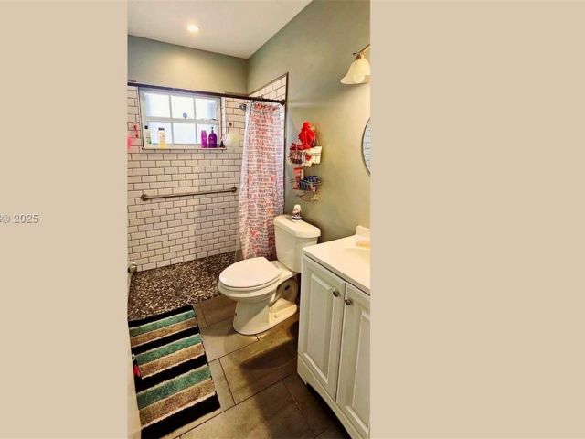 Home for sale at 3015 SW 24th Ter - photo 5831511