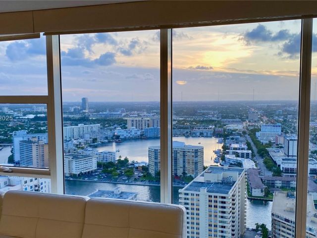 Apartment for sale  Unit #3507 - photo 5672774