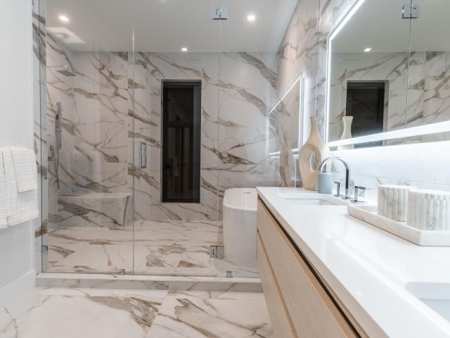 Home for sale at 258 33rd Court - photo 5807973