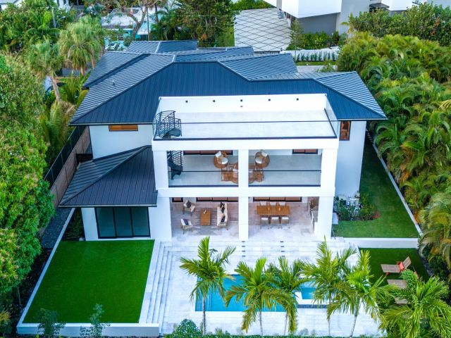 Home for sale at 258 33rd Court - photo 5807981