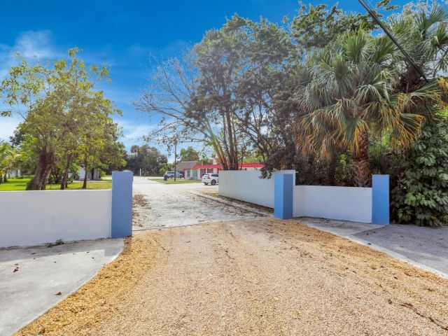 Home for sale at 140 Possum Pass - photo 5749558