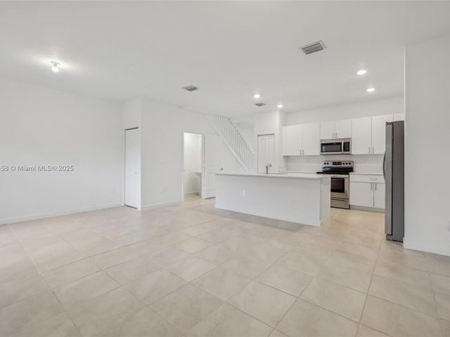 Home for sale at 26447 SW 148th Ave . - photo 5704219