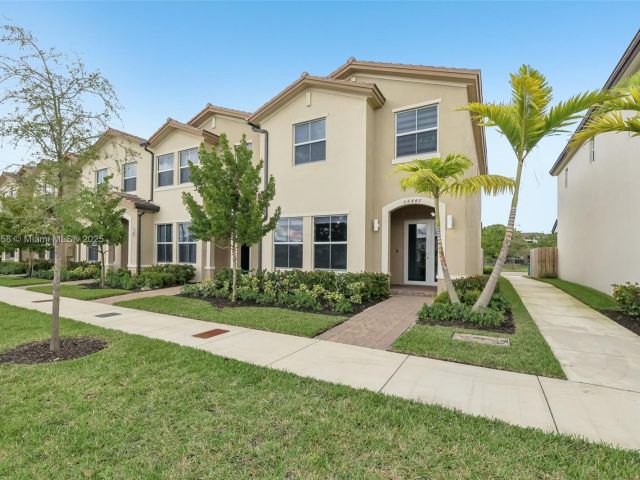 Home for sale at 26447 SW 148th Ave . - photo 5704220