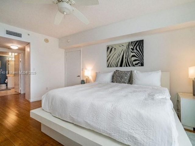 1-bedroom condo for sale in Miami - 1750 N Bayshore Dr 5505 - MondialRealty
