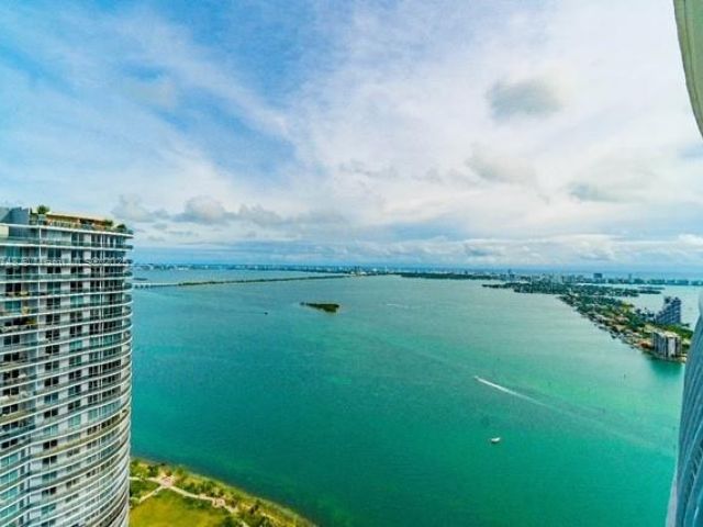 1-bedroom condo for sale in Miami - 1750 N Bayshore Dr 5505 - MondialRealty