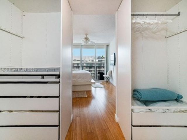 1-bedroom condo for sale in Miami - 1750 N Bayshore Dr 5505 - MondialRealty