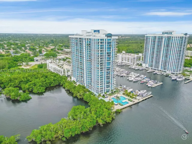 2-bedroom condo for sale in North Miami Beach - 17111 Biscayne Blvd 2001 - MondialRealty