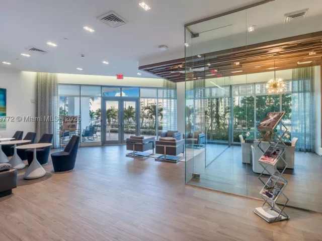 2-bedroom condo for sale in North Miami Beach - 17111 Biscayne Blvd 2001 - MondialRealty