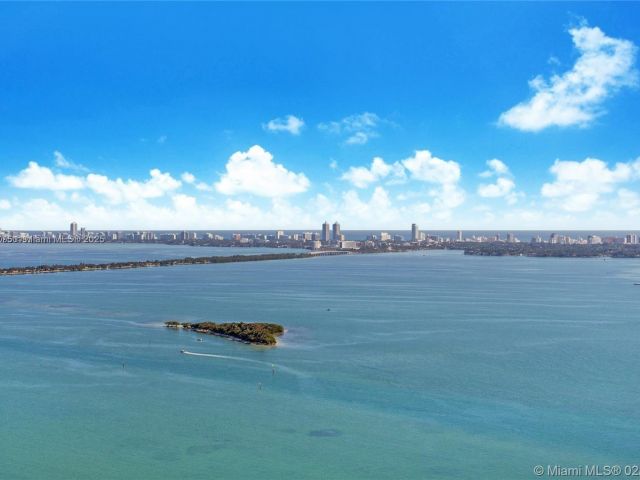 1-bedroom condo for sale in Miami - 1750 N Bayshore Dr 4609 - MondialRealty