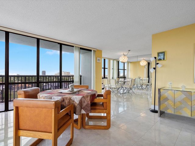 Apartment for sale  Unit #710 - photo 5818133