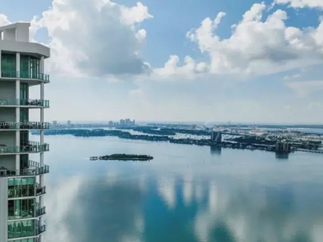 Apartment for sale  Unit #1601 - photo 5646715