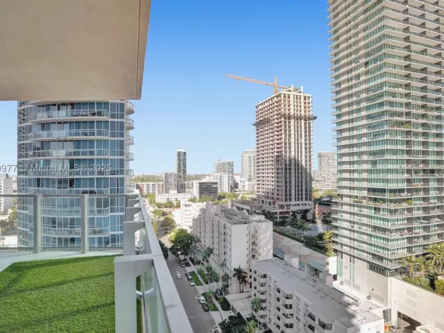 2-bedroom condo for sale in Miami - 2900 NE 7th Ave 1601 - MondialRealty