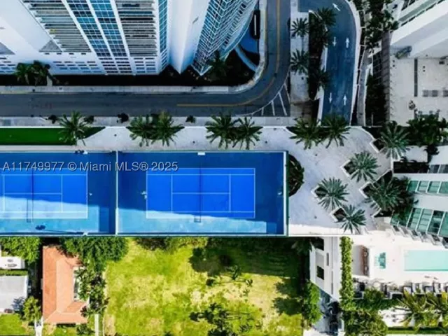 2-bedroom condo for sale in Miami - 2900 NE 7th Ave 1601 - MondialRealty