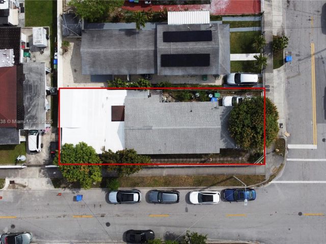 Home for sale at 93 NW 44th St - photo 5842260