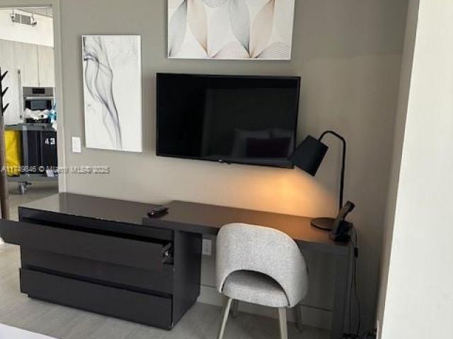 Apartment for sale  Unit #R2702 - photo 5706081