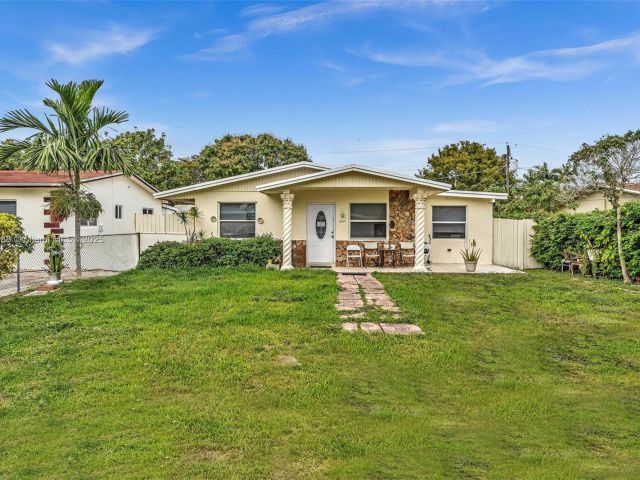 Home for sale at 2631 NE 214th St - photo 6091409