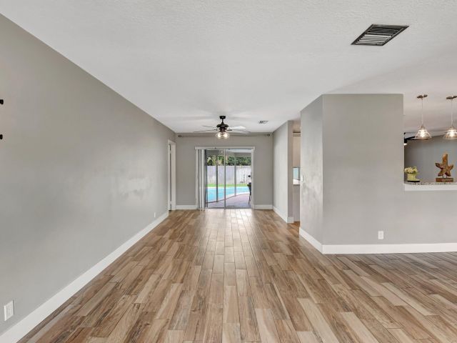 Home for sale at 625 Sunshine Drive - photo 5949592