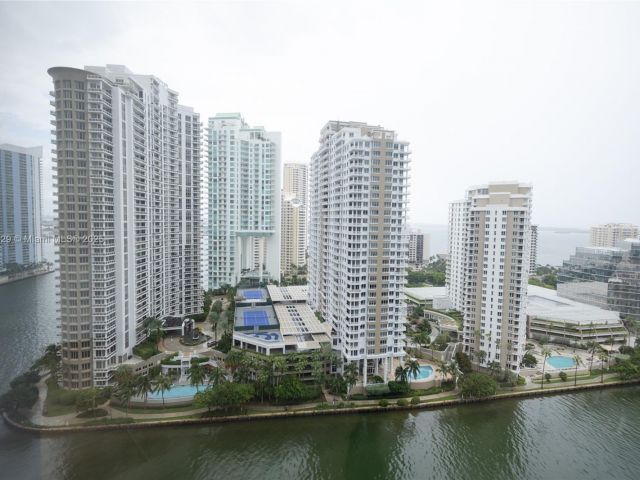 Apartment for sale  Unit #2102 - photo 5614877