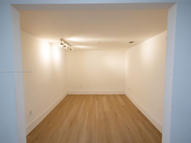 Apartment for sale  Unit #2102 - photo 5614885