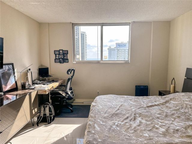 Apartment for sale  Unit #905 - photo 5648194