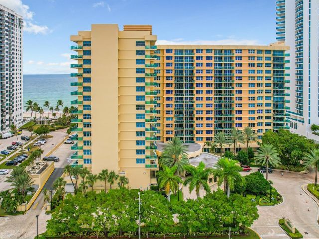 Apartment for sale  Unit #1519 - photo 5633775