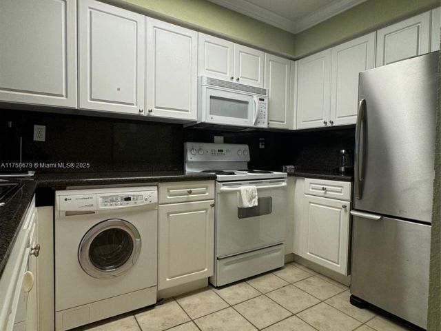 Apartment for sale  Unit #1519 - photo 5633778