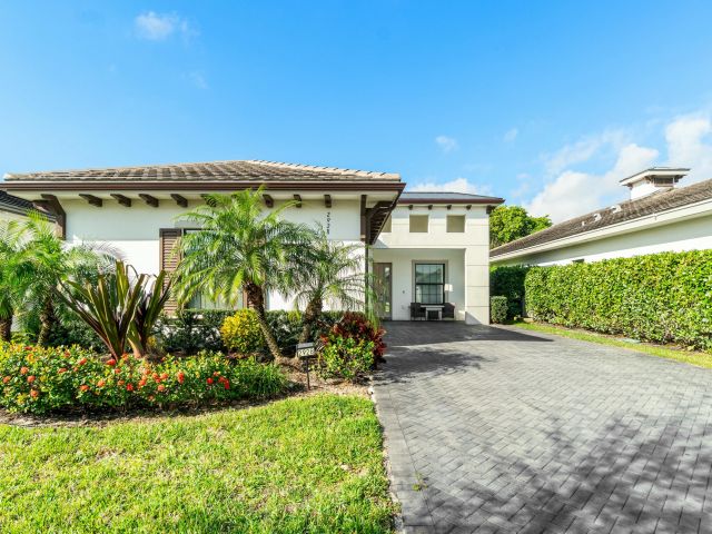 Home for sale at 2928 Gin Berry Way - photo 5983596