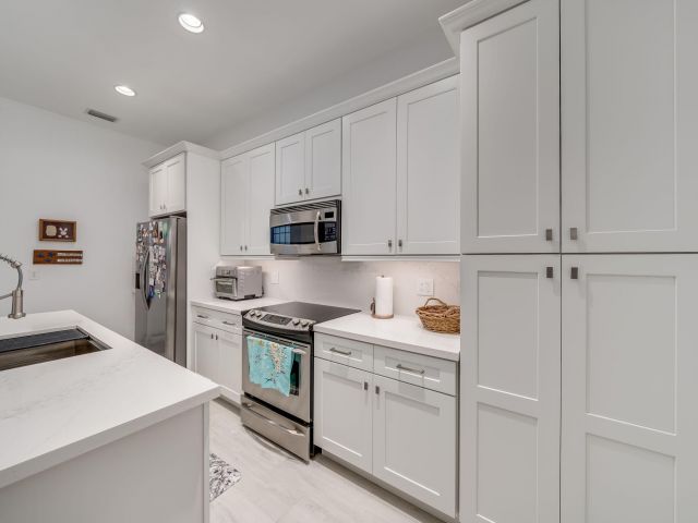 Home for rent at 8335 NW 7th Terrace - photo 5715983