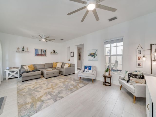 Home for rent at 8335 NW 7th Terrace - photo 5715989