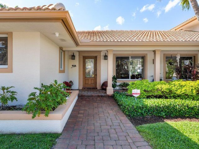 Home for sale at 946 Eve Street - photo 5880068