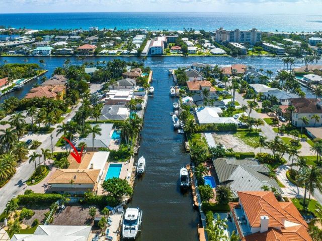 Home for sale at 946 Eve Street - photo 5880069