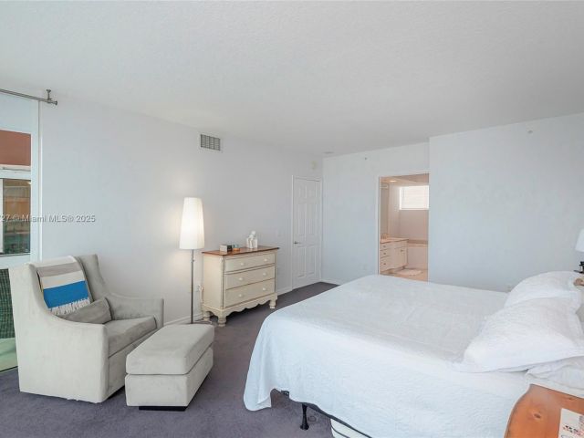 Apartment for sale  Unit # - photo 5687060