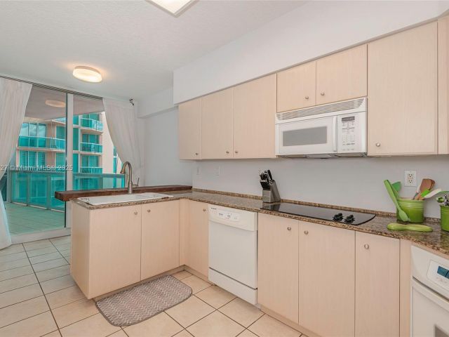 Apartment for sale  Unit # - photo 5687064