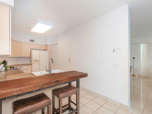 Apartment for sale  Unit # - photo 5687066