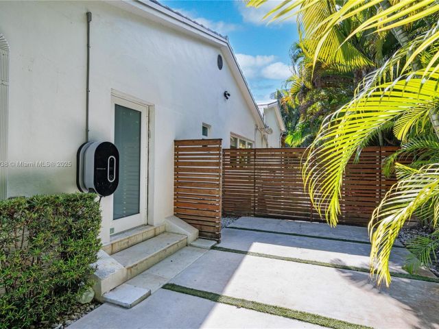 Home for sale at 530 Sabal Palm Rd - photo 5831696