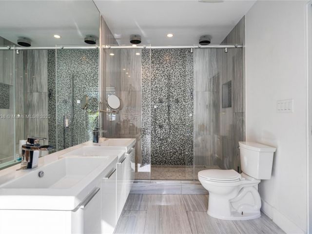 Home for sale at 530 Sabal Palm Rd - photo 5831706