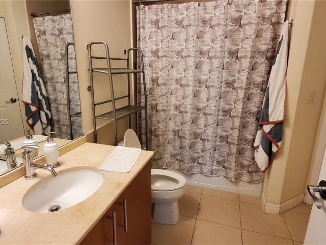 Apartment for sale  Unit #701 - photo 6012632