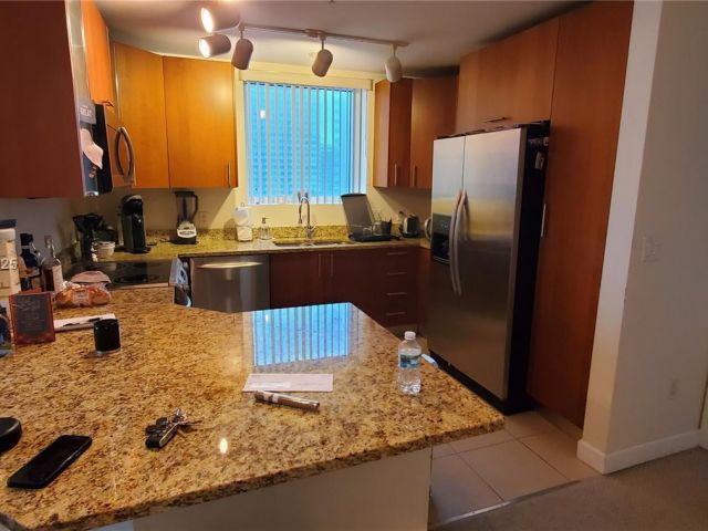 Apartment for sale  Unit #701 - photo 6012636