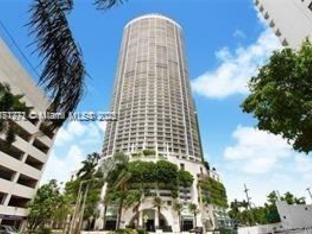 1-bedroom condo for sale in Miami - 1750 N Bayshore Dr 2309 - MondialRealty