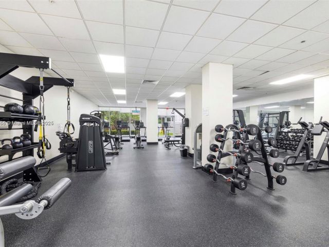 Apartment for sale  Unit #1001 - photo 5630745