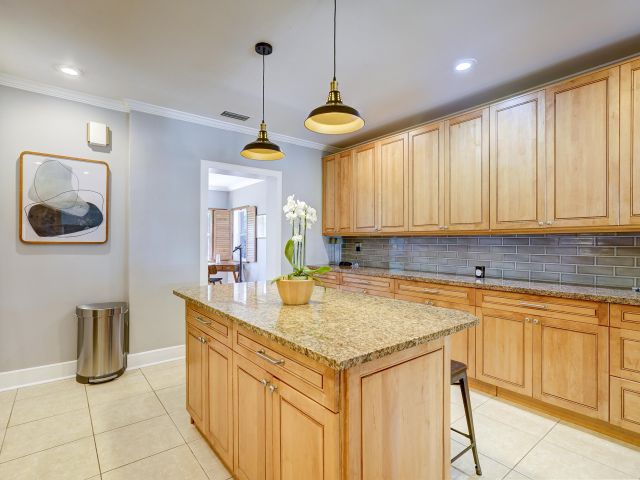 Home for rent at 411 26th Street - photo 6533969